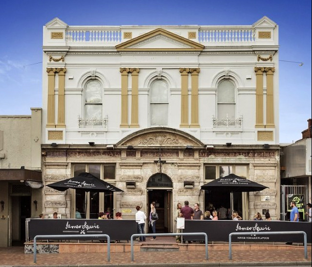 Bay Hotel_Mornington