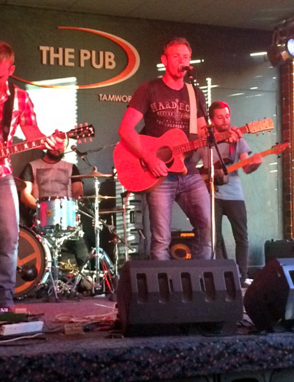 Mick Lindsay at The Pub 